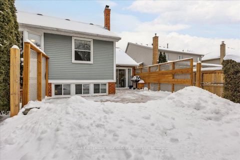 Photo 33 at 99 Peevers Crescent, Glenway Estates, Newmarket