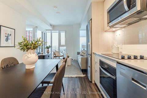 Photo 10 at 2401 E - 70 Princess Street, Waterfront Communities C8, Toronto