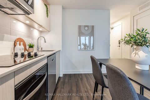 Photo 11 at 2401 E - 70 Princess Street, Waterfront Communities C8, Toronto