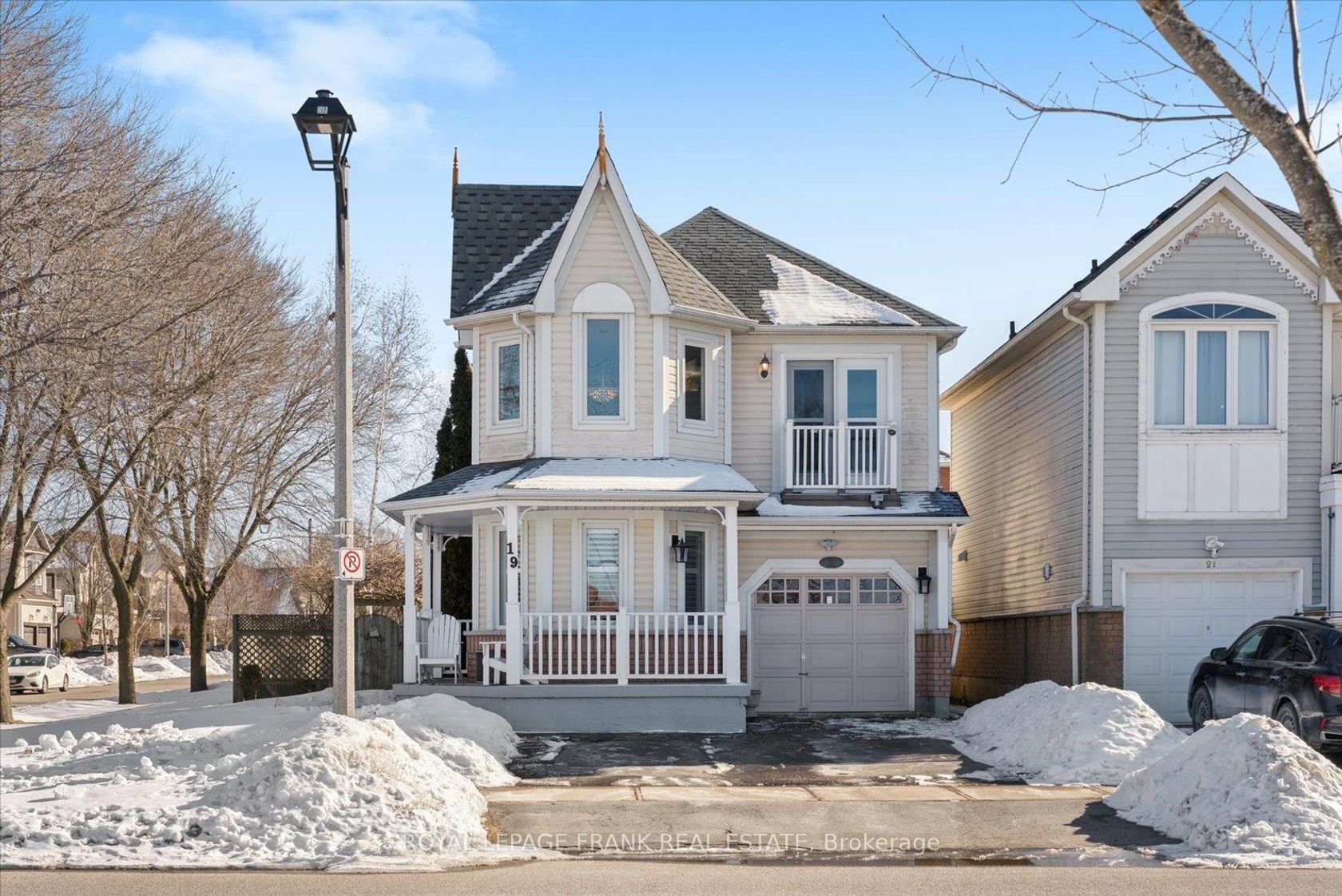 19 Portage Trail, Port Whitby, Whitby 