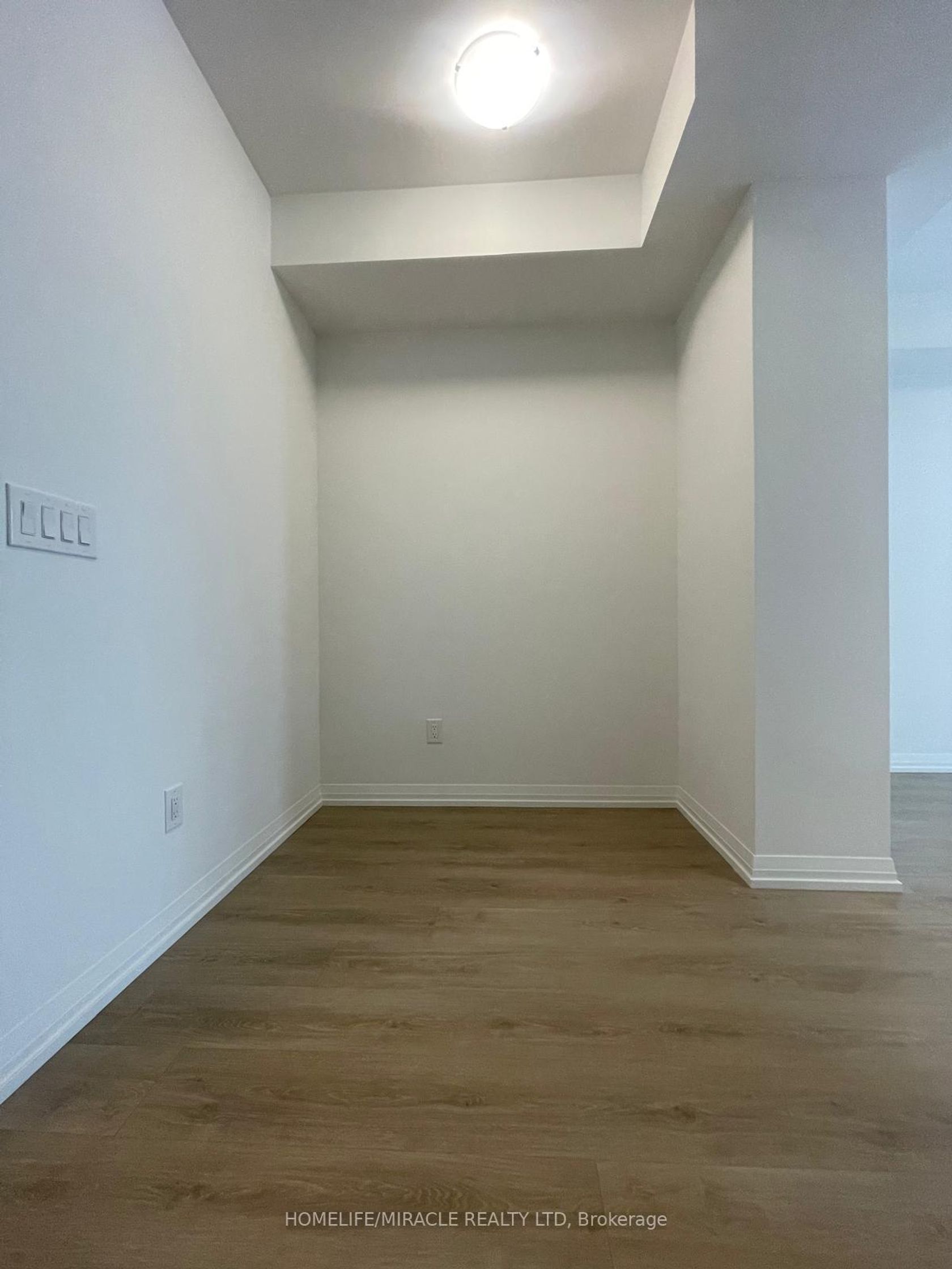 1110 - 8 Widmer Street, Waterfront Communities C1, Toronto 