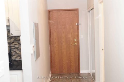 Photo 1 at 2315 - 1 Lee Centre Drive, Woburn, Toronto