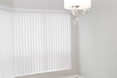 Photo 13 at 2315 - 1 Lee Centre Drive, Woburn, Toronto