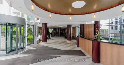 Photo 4 at 812 - 2111 Lakeshore Boulevard W, Mimico, Toronto