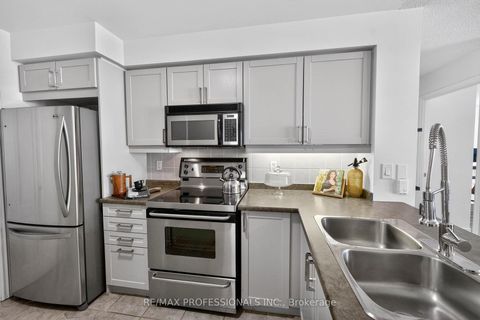 Photo 16 at 812 - 2111 Lakeshore Boulevard W, Mimico, Toronto