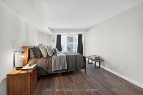 Photo 21 at 812 - 2111 Lakeshore Boulevard W, Mimico, Toronto