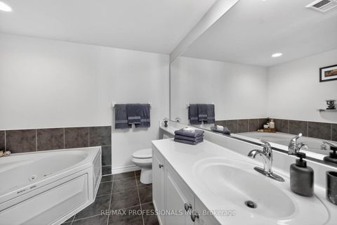 Photo 24 at 812 - 2111 Lakeshore Boulevard W, Mimico, Toronto