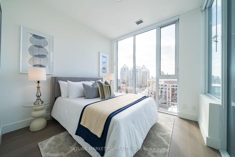 Photo 9 at 1008 - 6 Greenbriar Road, Bayview Village, Toronto