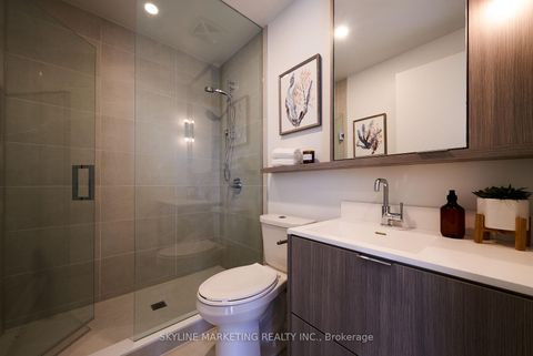 Photo 11 at 1008 - 6 Greenbriar Road, Bayview Village, Toronto