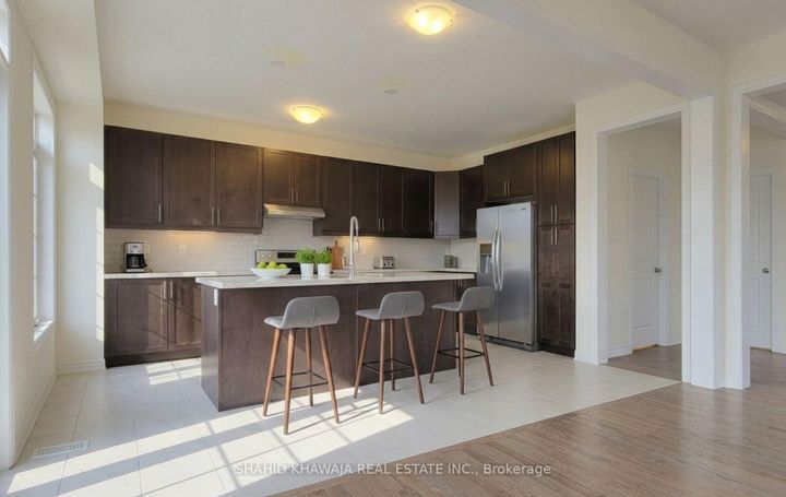 Photo 13 at 322 Valleyway Drive, Credit Valley, Brampton