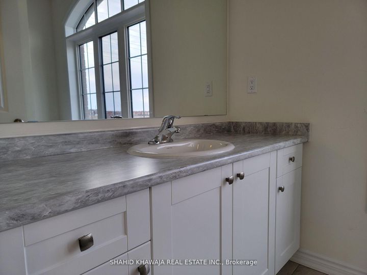 Photo 32 at 322 Valleyway Drive, Credit Valley, Brampton