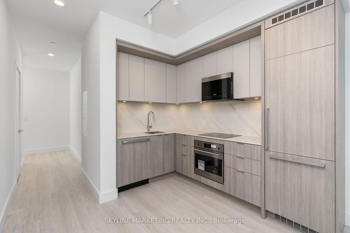 Photo 0 at 210 - 6 Greenbriar Road, Bayview Village, Toronto