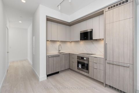 Photo 0 at 210 - 6 Greenbriar Road, Bayview Village, Toronto