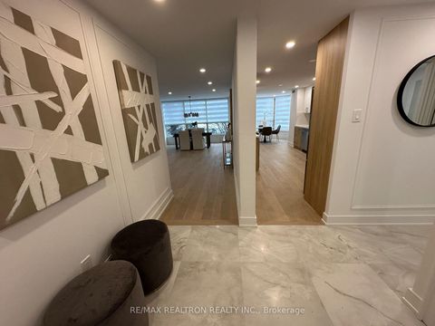 Photo 5 at 210 - 7300 Yonge Street, Yorkhill, Vaughan