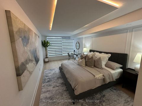 Photo 15 at 210 - 7300 Yonge Street, Yorkhill, Vaughan