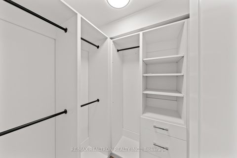 Photo 19 at 210 - 7300 Yonge Street, Yorkhill, Vaughan