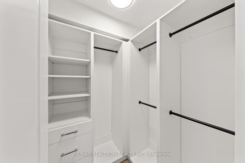 Photo 20 at 210 - 7300 Yonge Street, Yorkhill, Vaughan