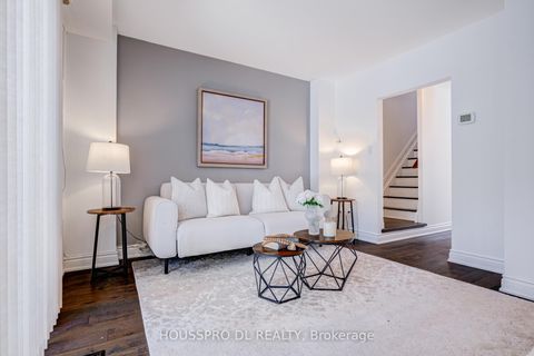 Photo 12 at 17 - 90 George Henry Boulevard, Henry Farm, Toronto