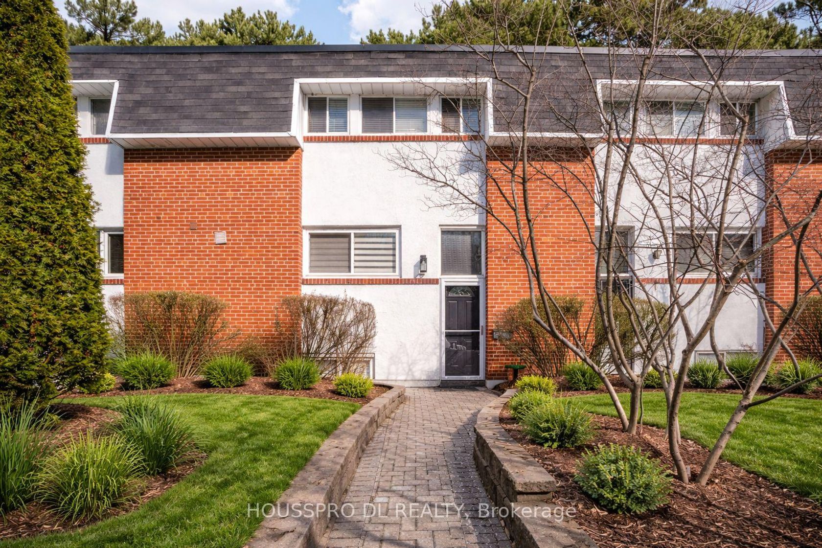 17 - 90 George Henry Boulevard, Henry Farm, Toronto by Loree Meneguzzi Real Estate 17 - 90 George Henry Boulevard, Henry Farm, Toronto