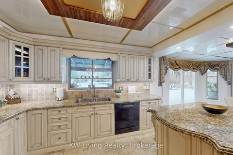 Photo 10 at 188 Strathearn Avenue, Bayview Hill, Richmond Hill