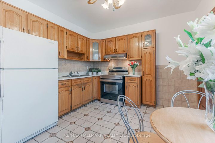 Photo 19 at 4 Irene Avenue, Junction, Toronto