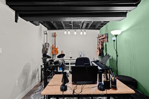 Photo 25 at 38 - 430 MAPLEVIEW Drive E, Painswick South, Barrie