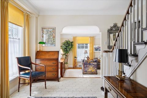 Photo 2 at 5 Moorehill Drive, Leaside, Toronto