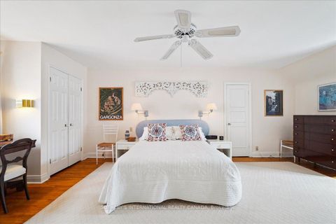 Photo 16 at 5 Moorehill Drive, Leaside, Toronto