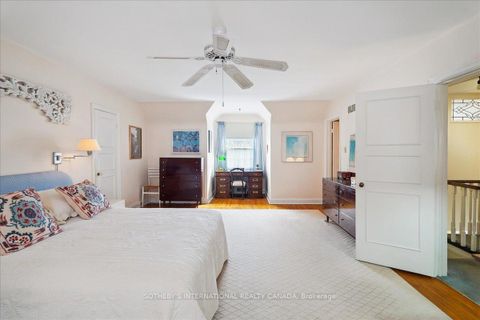 Photo 18 at 5 Moorehill Drive, Leaside, Toronto