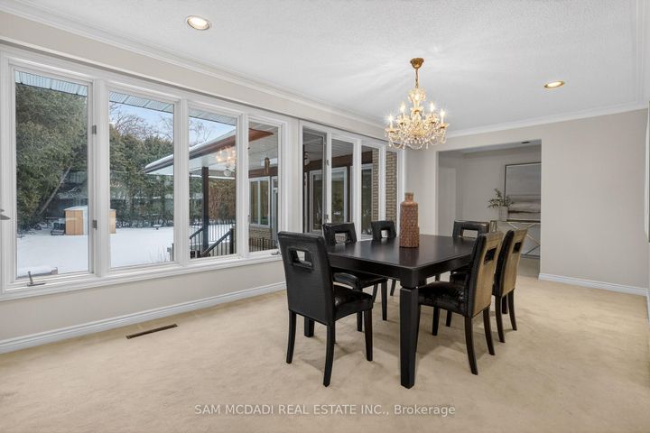 Photo 8 at 521 Vanessa Crescent, Lorne Park, Mississauga