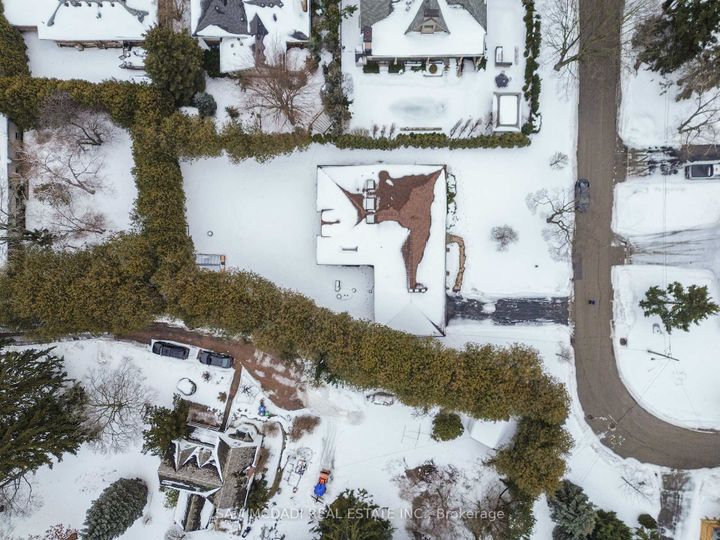 Photo 39 at 521 Vanessa Crescent, Lorne Park, Mississauga