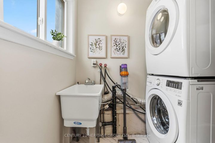 Photo 30 at 158 Patterson Street, Leslie Valley, Newmarket