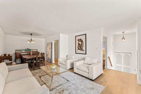 Photo 20 at 92 Elise Terrace, Newtonbrook West, Toronto