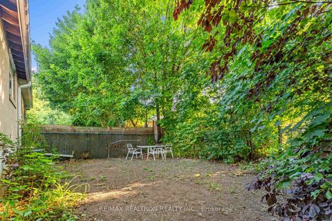 Photo 38 at 92 Elise Terrace, Newtonbrook West, Toronto