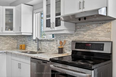 Photo 22 at 79 Scenic Mill Way, Windfields, Toronto