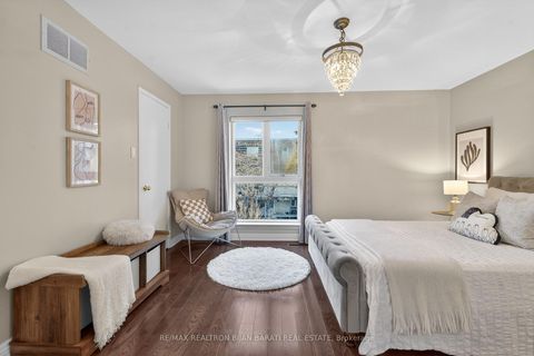 Photo 26 at 79 Scenic Mill Way, Windfields, Toronto
