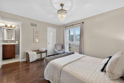 Photo 27 at 79 Scenic Mill Way, Windfields, Toronto