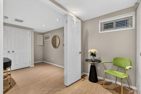 Photo 36 at 79 Scenic Mill Way, Windfields, Toronto