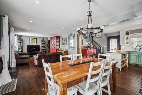 Photo 5 at 30 Quiet Heights Lane, Historic Lakeshore Communities, Georgina