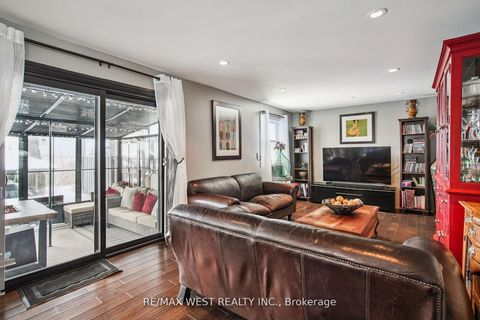 Photo 7 at 30 Quiet Heights Lane, Historic Lakeshore Communities, Georgina