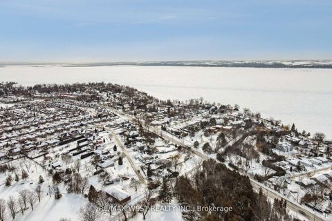 Photo 18 at 30 Quiet Heights Lane, Historic Lakeshore Communities, Georgina