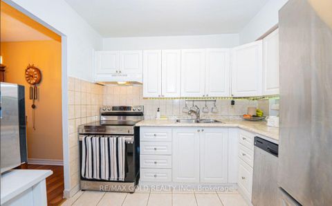 Photo 7 at 2107 - 330 Dixon Road, The Westway, Toronto