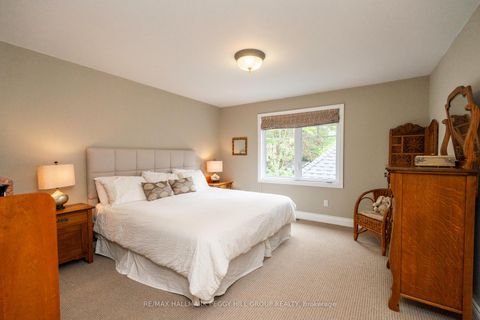 Photo 23 at 150 Collingwood Street, Codrington, Barrie