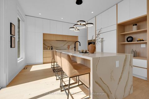 Photo 14 at 28 Ternhill Crescent, Don Mills, Toronto