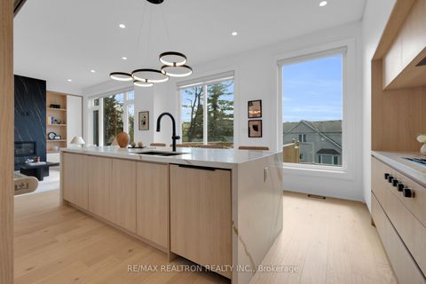 Photo 17 at 28 Ternhill Crescent, Don Mills, Toronto