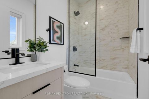 Photo 33 at 28 Ternhill Crescent, Don Mills, Toronto