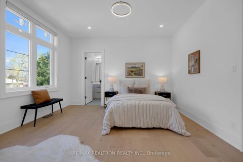 Photo 35 at 28 Ternhill Crescent, Don Mills, Toronto