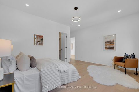 Photo 37 at 28 Ternhill Crescent, Don Mills, Toronto