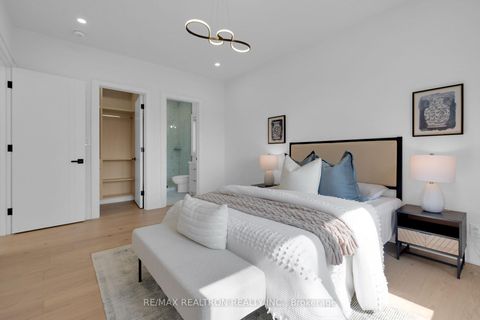 Photo 40 at 28 Ternhill Crescent, Don Mills, Toronto