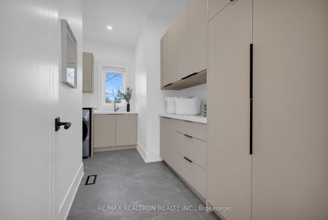 Photo 42 at 28 Ternhill Crescent, Don Mills, Toronto